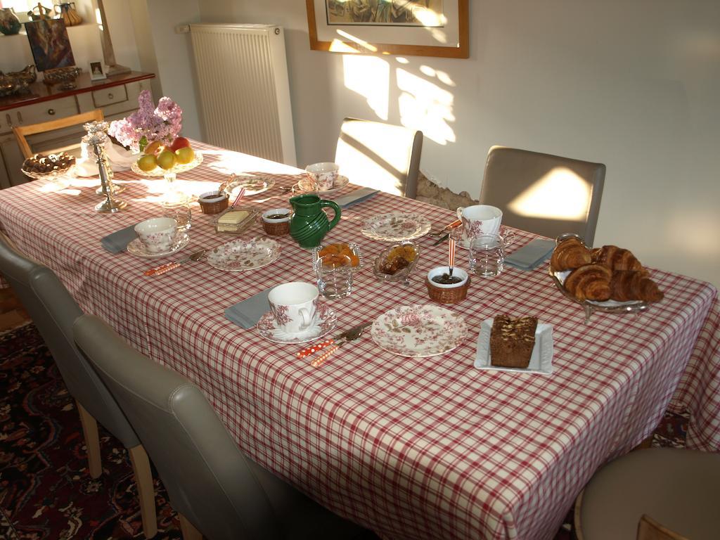 Le Vivier Hotel Challes Room photo